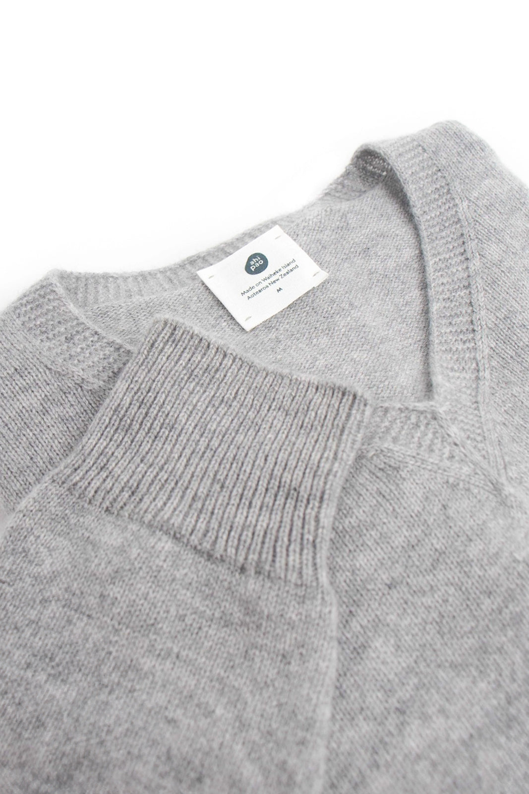 #colour_light-grey