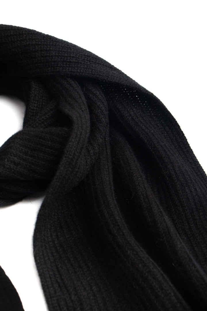 #colour_black