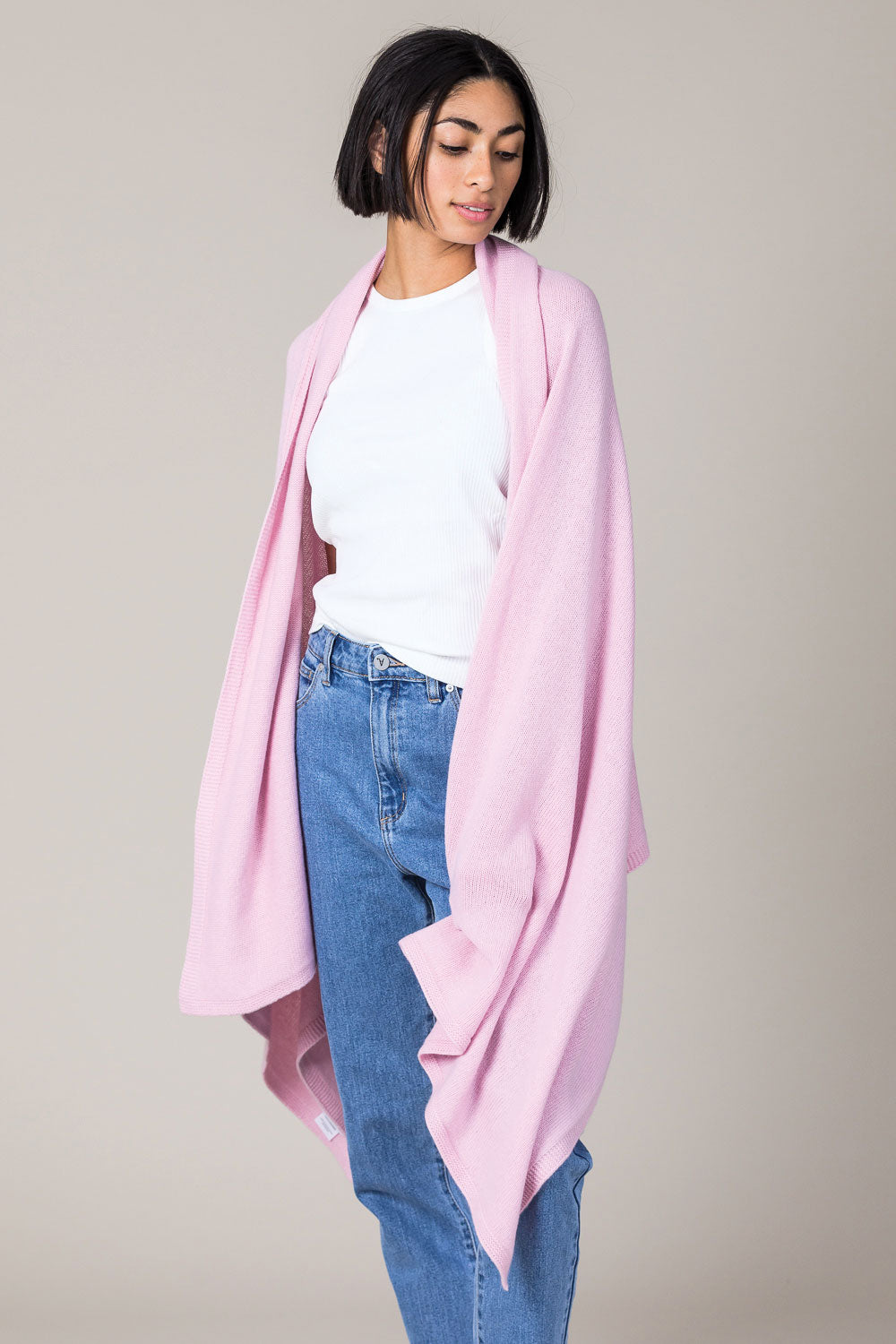 Cashmere Travel Wrap in Glamour Pink